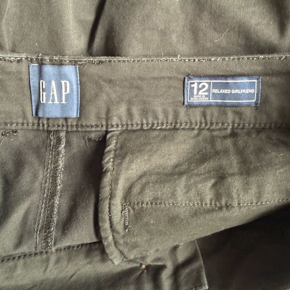 Gap Women's Relaxed Girlfriend Short - Size 12 - Picture 3 of 5